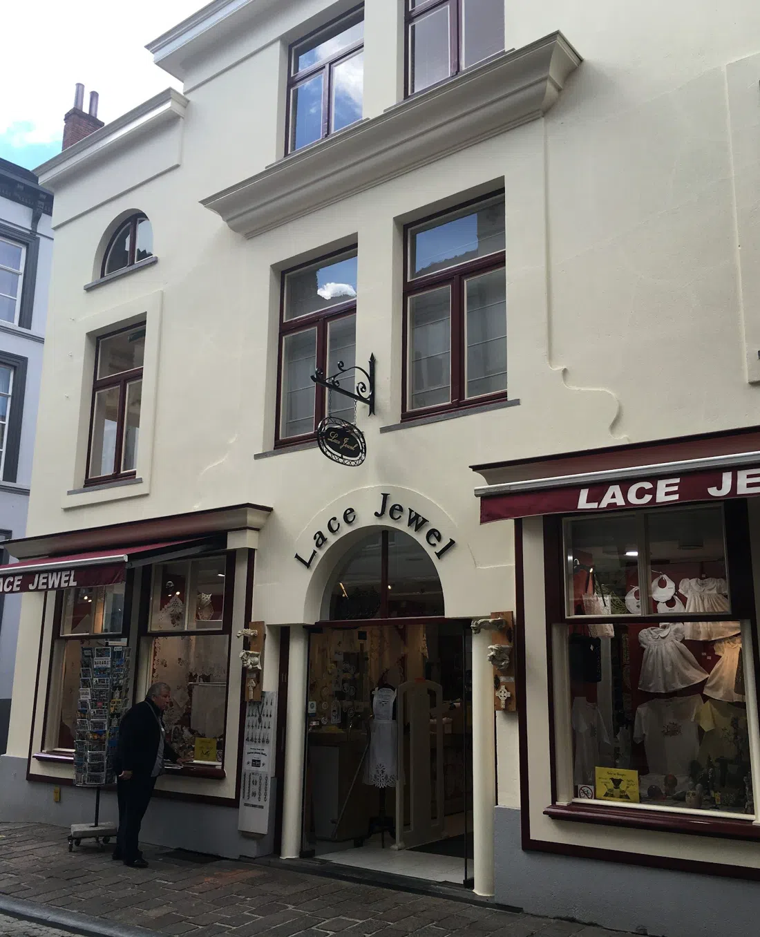 Lace Jewel, Bruges