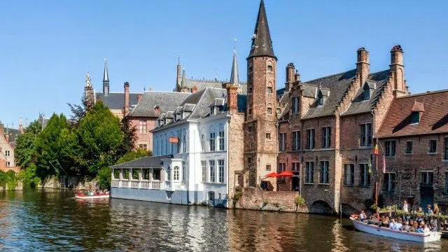 Brugge i oktober – før bådene stopper