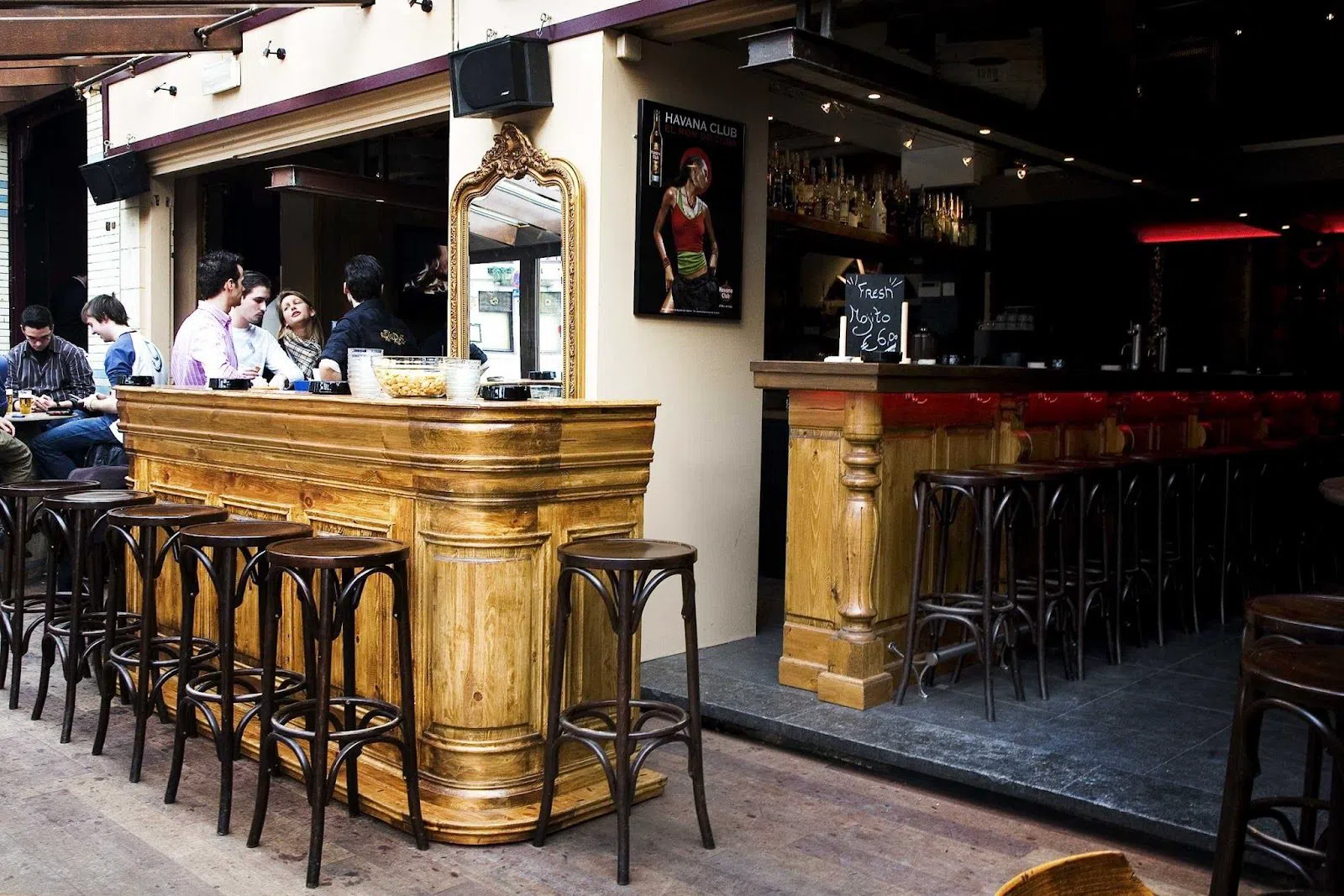 Ma Rica Rokk, Bruges